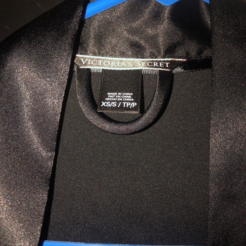 Victoria’s Secret Robe - Picture 3 of 4